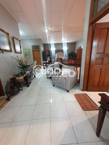 Rumah Elit LB 600m2 Siap Huni Desain Elegan di Petukangan, Jakarta Selatan Rumah Elit LB 600m2 Siap Huni Desain Elegan di Petukangan, Jakarta Selatan