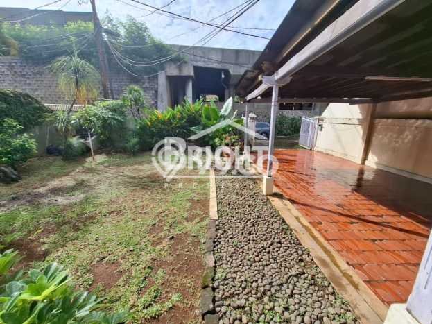 Hunian Mewah LB 160m2 Siap Pakai Desain Elegan di Bintaro, Jakarta Selatan Hunian Mewah LB 160m2 Siap Pakai Desain Elegan di Bintaro, Jakarta Selatan
