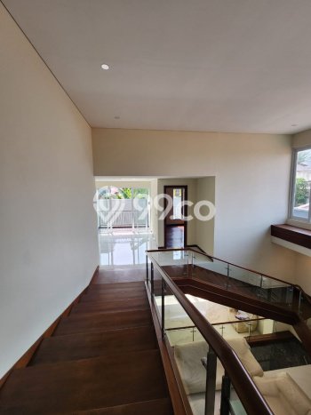 For Sale! Luxury House LT 411m2 Desain Elegan di Pondok Indah For Sale! Luxury House LT 411m2 Desain Elegan di Pondok Indah