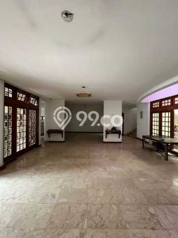 Rumah Elit Modern Siap Huni di Pondok Indah Jakarta Selatan Rumah Elit Modern Siap Huni di Pondok Indah Jakarta Selatan