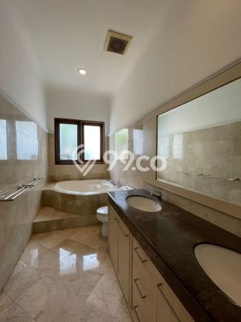 Dijual Rumah Luas Megah Dengan View Cantik di Kemang, Jakarta Selatan Dijual Rumah Luas Megah Dengan View Cantik di Kemang, Jakarta Selatan