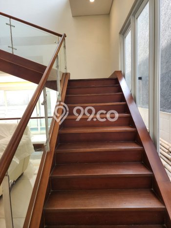 For Sale! Luxury House LT 411m2 Desain Elegan di Pondok Indah For Sale! Luxury House LT 411m2 Desain Elegan di Pondok Indah