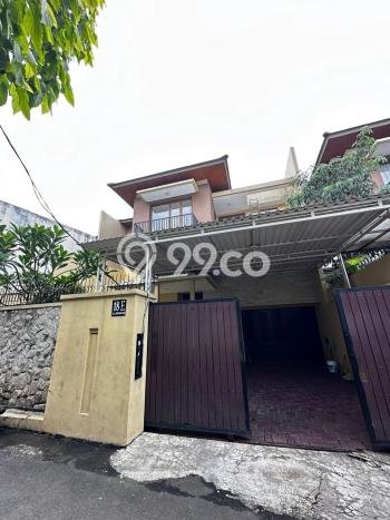 Hunian Elit LB 400m2 Siap Pakai Desain Elegan di Kemang, Jakarta Selatan Hunian Elit LB 400m2 Siap Pakai Desain Elegan di Kemang, Jakarta Selatan