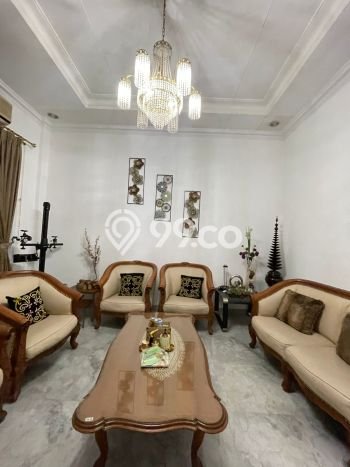 Rumah Elit Modern Tanpa Renovasi di Pondok Indah Jakarta Selatan Rumah Elit Modern Tanpa Renovasi di Pondok Indah Jakarta Selatan