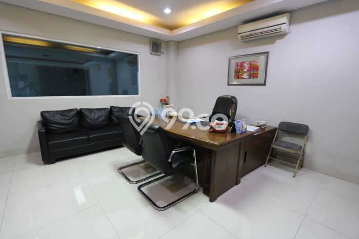 Dijual Komersial di Cinere Depok LT 1354m2 / LB 2700m2 Dijual Komersial di Cinere Depok LT 1354m2 / LB 2700m2
