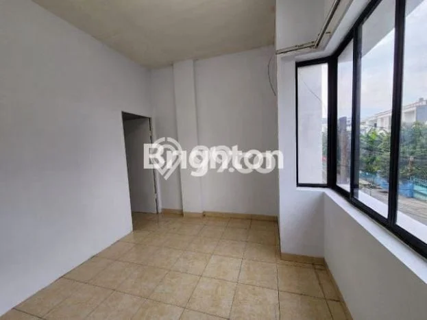 FOR RENT! Ruko di Jelambar Cocok untuk Bisnis 150m2 FOR RENT! Ruko di Jelambar Cocok untuk Bisnis 150m2