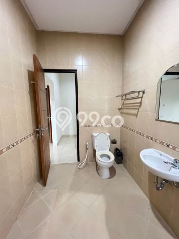 Lokasi strategis! Rumah siap pakai disewakan di Sukaraja LB 350m2 Lokasi strategis! Rumah siap pakai disewakan di Sukaraja LB 350m2