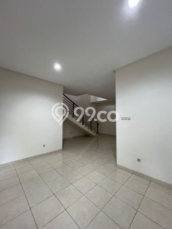 Lokasi strategis! Rumah siap pakai disewakan di Sukaraja LB 350m2 Lokasi strategis! Rumah siap pakai disewakan di Sukaraja LB 350m2
