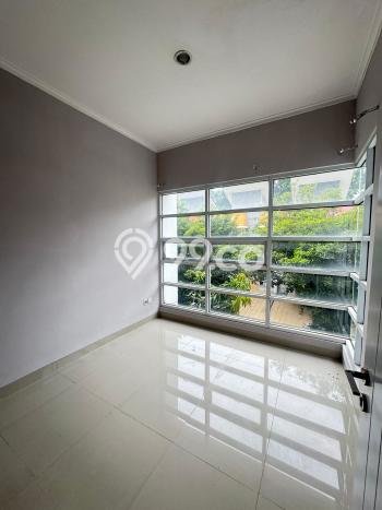 For Sale Hunian Rumah Terawat 3 Kamar di Gading Serpong, Tangerang For Sale Hunian Rumah Terawat 3 Kamar di Gading Serpong, Tangerang