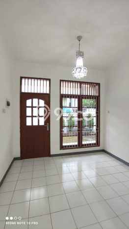 Rumah Kontrakan Tangerang LT 162m2 LB 130m2 Area Gading Serpong Rumah Kontrakan Tangerang LT 162m2 LB 130m2 Area Gading Serpong