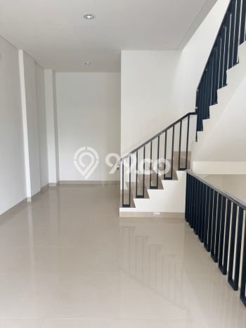 Area Strategis! Disewakan Ruko Lokasi BSD, Tangerang Selatan Cocok untuk Bisnis Area Strategis! Disewakan Ruko Lokasi BSD, Tangerang Selatan Cocok untuk Bisnis