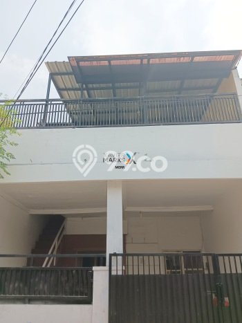 Rumah Strategis Minimalis Lb 100m2 di Rungkut, Surabaya Rumah Strategis Minimalis Lb 100m2 di Rungkut, Surabaya