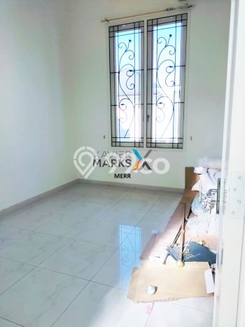 Rumah Elit LB 300m2 Siap Pakai Desain Elegan di Semolowaru, Surabaya Rumah Elit LB 300m2 Siap Pakai Desain Elegan di Semolowaru, Surabaya
