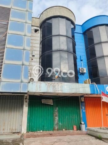 Ruko disewakan di Sedati Sidoarjo dengan luas bangunan 330m2 Ruko disewakan di Sedati Sidoarjo dengan luas bangunan 330m2