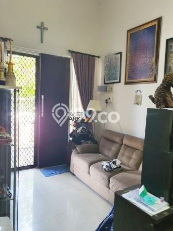 Rumah Luas Asri 4 KT Siap Pakai di Wonorejo Surabaya Rumah Luas Asri 4 KT Siap Pakai di Wonorejo Surabaya