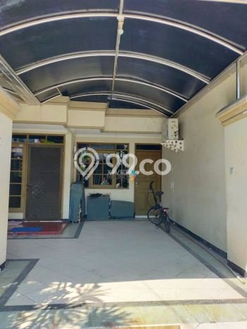 Rumah Modern Cantik 5 Kamar Siap Huni di Rungkut Rumah Modern Cantik 5 Kamar Siap Huni di Rungkut