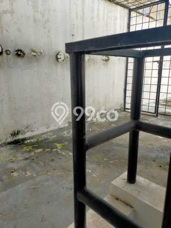 Rumah Luas Asri 3 KT Siap Huni di Manyar Surabaya Rumah Luas Asri 3 KT Siap Huni di Manyar Surabaya