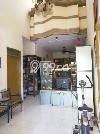 Rumah Modern Cantik 5 Kamar Siap Huni di Rungkut Rumah Modern Cantik 5 Kamar Siap Huni di Rungkut