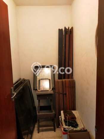 Rumah Luas Asri 3 KT Siap Huni di Manyar Surabaya Rumah Luas Asri 3 KT Siap Huni di Manyar Surabaya