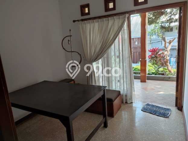 Rumah area Bandung Wetan, 2 KM, Design Minimalis, Luas 250m2m² LB 200m2m² Rumah area Bandung Wetan, 2 KM, Design Minimalis, Luas 250m2m² LB 200m2m²