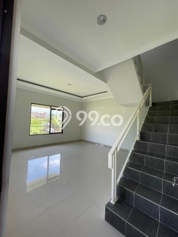Dijual Rumah 7 Kamar Lokasi Ideal Bagus dan Strategis di Tarogong Kaler Dijual Rumah 7 Kamar Lokasi Ideal Bagus dan Strategis di Tarogong Kaler