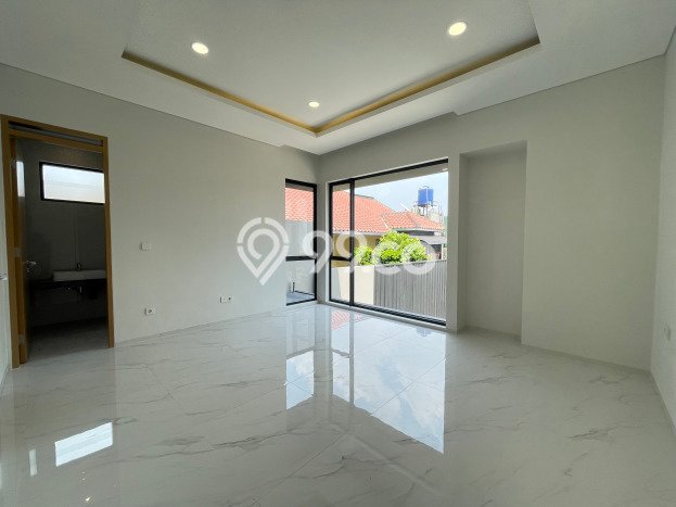 Rumah Elit Modern Tanpa Renovasi di Setra Duta Bandung Rumah Elit Modern Tanpa Renovasi di Setra Duta Bandung