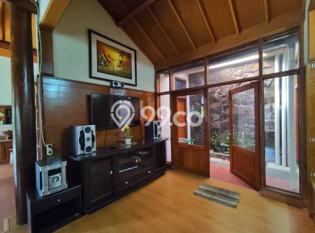 Rumah LT 448m² / LB 400m² Cluster Exclusive di Cigadung, Bandung Rumah LT 448m² / LB 400m² Cluster Exclusive di Cigadung, Bandung