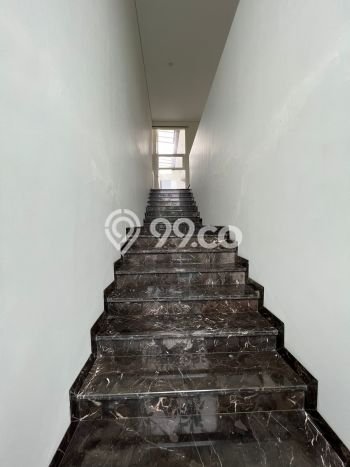 Dijual Rumah Luas Elegan Dengan View Cantik di Setra Indah, Bandung Dijual Rumah Luas Elegan Dengan View Cantik di Setra Indah, Bandung