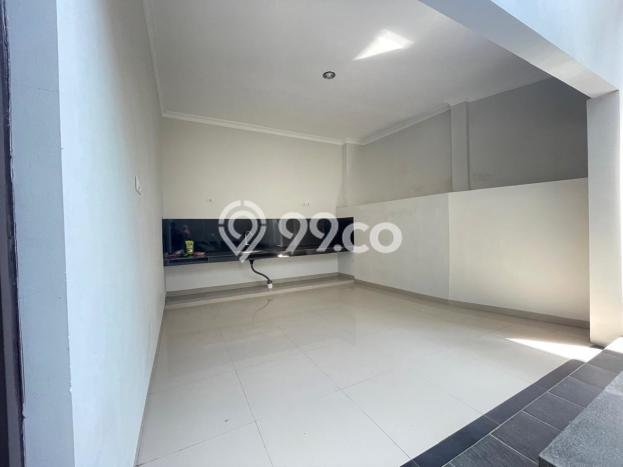 Dijual Rumah 7 Kamar Lokasi Ideal Bagus dan Strategis di Tarogong Kaler Dijual Rumah 7 Kamar Lokasi Ideal Bagus dan Strategis di Tarogong Kaler