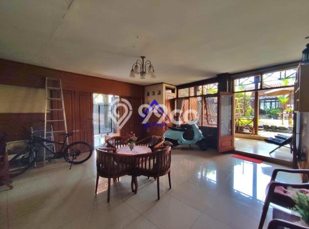 Rumah Lingkungan Asri di Cigadung, Bandung, LT 448m² Bangunan 400m² Rumah Lingkungan Asri di Cigadung, Bandung, LT 448m² Bangunan 400m²