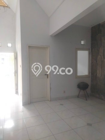 Rumah Mewah LB 140m2 Siap Pakai Desain Elegan di Alam Sutera, Tangerang Rumah Mewah LB 140m2 Siap Pakai Desain Elegan di Alam Sutera, Tangerang