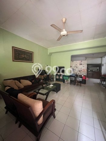 Dijual Hunian Rumah Nyaman 3 KT di Graha Raya, Tangerang Selatan Dijual Hunian Rumah Nyaman 3 KT di Graha Raya, Tangerang Selatan