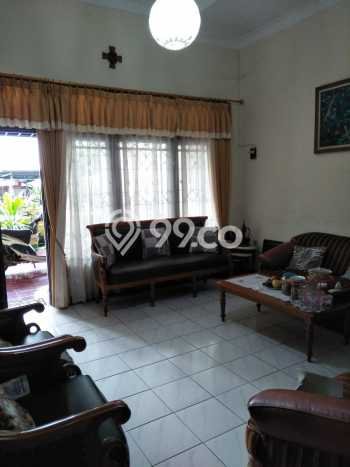 For Sale Hunian Rumah Terawat 4 KT di Wonodri, Semarang For Sale Hunian Rumah Terawat 4 KT di Wonodri, Semarang
