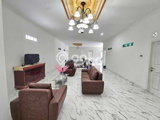 For Sale! Luxury House LT 375m2 Desain Modern di Harapan Indah For Sale! Luxury House LT 375m2 Desain Modern di Harapan Indah