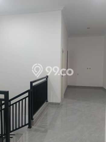 For Sale Hunian Rumah Terawat 4 Kamar di Harapan Indah, Bekasi For Sale Hunian Rumah Terawat 4 Kamar di Harapan Indah, Bekasi