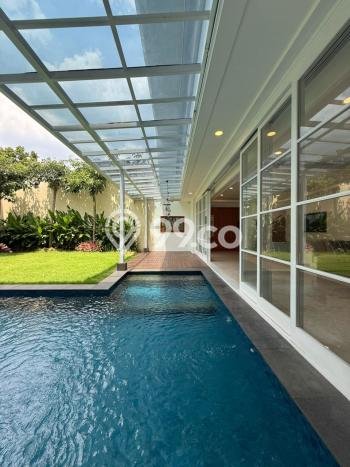 Hunian Elit LB 760m2 Siap Huni Desain Elegan di Kemang, Jakarta Selatan Hunian Elit LB 760m2 Siap Huni Desain Elegan di Kemang, Jakarta Selatan