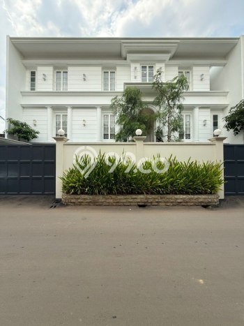 Hunian Elit LB 760m2 Siap Huni Desain Elegan di Kemang, Jakarta Selatan Hunian Elit LB 760m2 Siap Huni Desain Elegan di Kemang, Jakarta Selatan