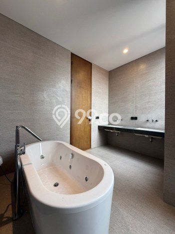 For Sale! Luxury House LT 209m2 Desain Modern di Kemang For Sale! Luxury House LT 209m2 Desain Modern di Kemang