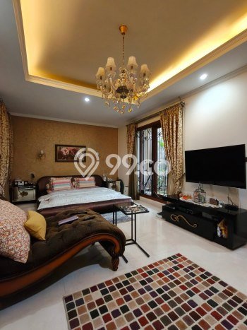 For Sale! Luxury House LT 432m2 Desain Modern di Slipi For Sale! Luxury House LT 432m2 Desain Modern di Slipi