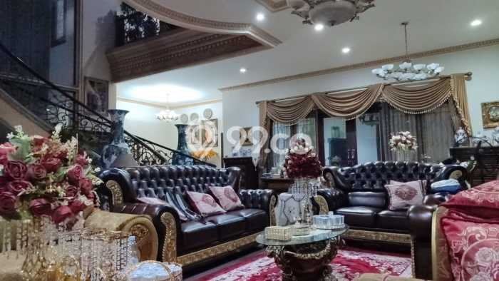 Hunian Elit LB 880m2 Siap Pakai Desain Elegan di Citraland, Surabaya Hunian Elit LB 880m2 Siap Pakai Desain Elegan di Citraland, Surabaya