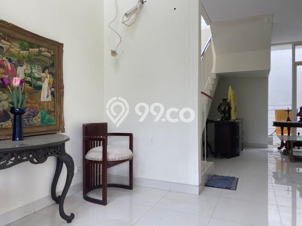 Dijual Rumah Mewah Elegan Dengan View Cantik di Pakuwon, Surabaya Dijual Rumah Mewah Elegan Dengan View Cantik di Pakuwon, Surabaya