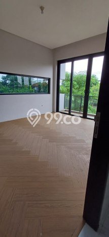 Disewakan Rumah Elit LT 185m2 / LB 250m2 di Gayungan, Surabaya Disewakan Rumah Elit LT 185m2 / LB 250m2 di Gayungan, Surabaya