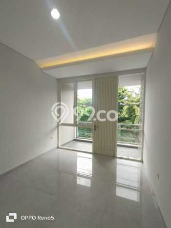Hunian Elit LB 218m2 Siap Huni Desain Elegan di Manyar, Surabaya Hunian Elit LB 218m2 Siap Huni Desain Elegan di Manyar, Surabaya