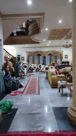 Hunian Elit LB 880m2 Siap Pakai Desain Elegan di Citraland, Surabaya Hunian Elit LB 880m2 Siap Pakai Desain Elegan di Citraland, Surabaya