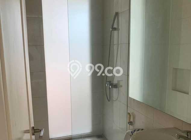 Rumah Elit Modern Tanpa Renovasi di Pakuwon Surabaya Rumah Elit Modern Tanpa Renovasi di Pakuwon Surabaya