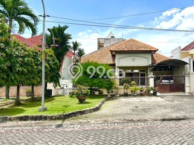 Rumah Elit Modern Tanpa Renovasi di Wonorejo Surabaya Rumah Elit Modern Tanpa Renovasi di Wonorejo Surabaya