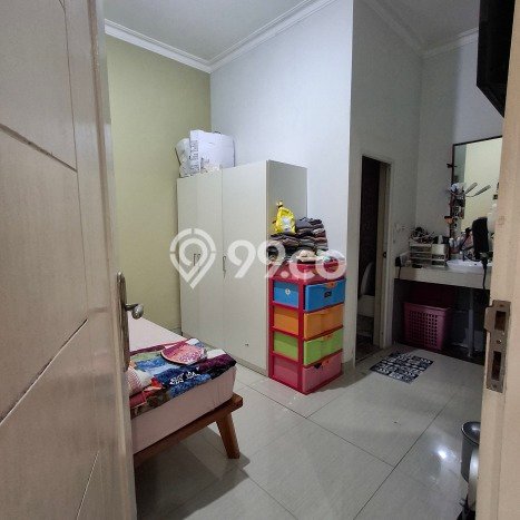 Jual Rumah Strategis Bagus Punya 4 KT di Cinere Depok SHM Jual Rumah Strategis Bagus Punya 4 KT di Cinere Depok SHM