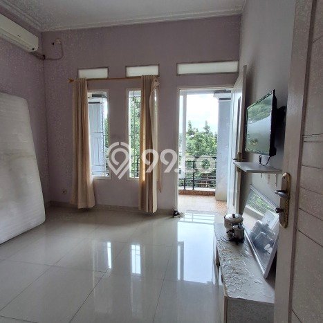 Jual Rumah Strategis Bagus Punya 4 KT di Cinere Depok SHM Jual Rumah Strategis Bagus Punya 4 KT di Cinere Depok SHM