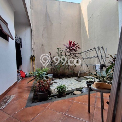 Rumah Strategis Minimalis Lb 160m2 di Cinere, Depok Rumah Strategis Minimalis Lb 160m2 di Cinere, Depok