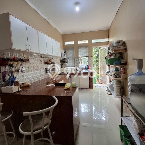 Jual Rumah Strategis Bagus Punya 4 KT di Cinere Depok SHM Jual Rumah Strategis Bagus Punya 4 KT di Cinere Depok SHM